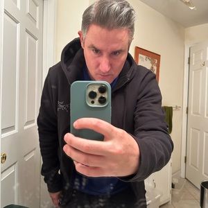 Meet your Posher, Christopher